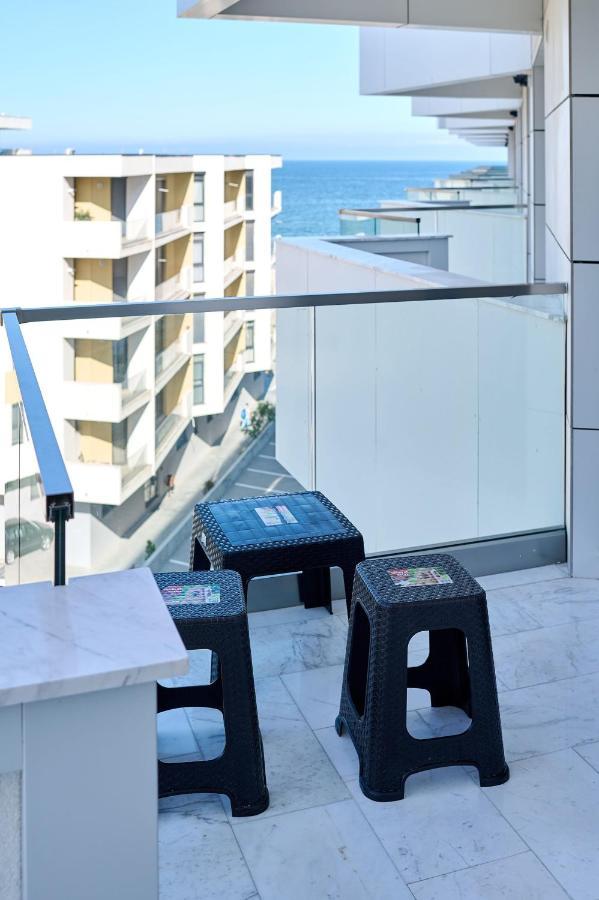 Retro Apartment In Infinity Beach Resort Mamaia Exterior photo