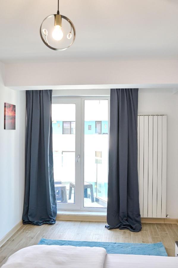 Retro Apartment In Infinity Beach Resort Mamaia Exterior photo