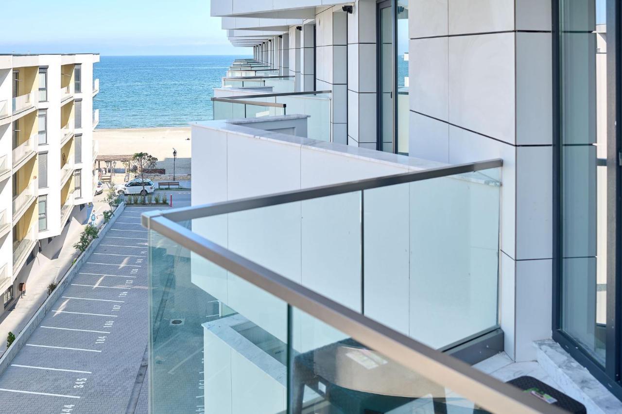 Retro Apartment In Infinity Beach Resort Mamaia Exterior photo